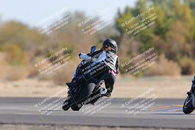 media/Dec-18-2022-SoCal Trackdays (Sun) [[8099a50955]]/Turn 7 Backside (1125am)/